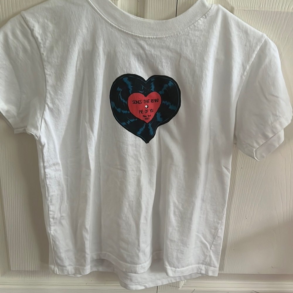 Brandy Melville t shirt